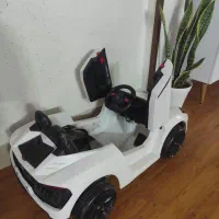 ماشین شارژی شیک|اسباب‌بازی بچه|شاهین‌شهر, شهرک میلاد|دیوار