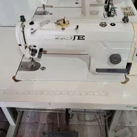 چرخ خیاطی دینام سرخود در حد نو