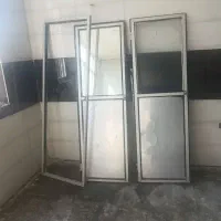 در حمام و سرویس بهداشتی آلمینیوم