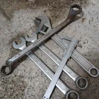 آچار وکولیس|ابزارآلات|رشت, دروازه لاکان|دیوار