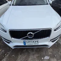 ولوو XC90 اینسکریپشن ۱۳۹۷ سفید