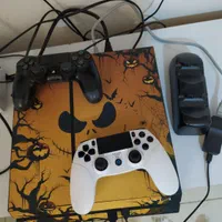 ps4 fat کپی خور ۵۰۰ گیگ در حد نوع پایه شارژ