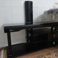 میز تلویزیون شیشه ای