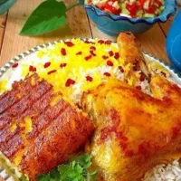 خانم جهت آشپزی در منزل خانواده