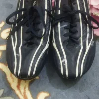 کفش ورزشی مخصوص چمن