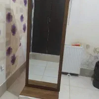 میز آرایش و آینه قدی طبقه دار