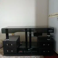 میز تلویزیون شیشه ای