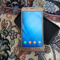 گوشی j5(۲۰۱۶) در حد آک