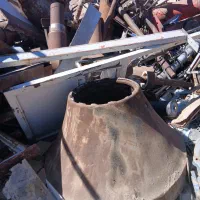 خرید فروش ضایعات آهن آلات  قوطی میلگرد تیرآهن