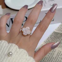 ساعت و بدلیجات خاص و پینترستی|ساعت|یزد, |دیوار