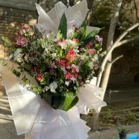 ورکشاب گل آرایی بمناسبت روز مادر