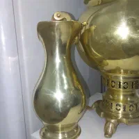 سماور زغالی برنجی|کلکسیون اشیاء عتیقه|عجب شیر, |دیوار