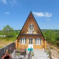 کلبه سوئیسی با جکوزی بزرگ ۶نفره