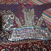 لباس ابریشمی سنتی سکه دوزی شده