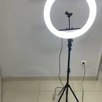 رینگ لایت در حد نو|دوربین عکاسی و فیلم‌برداری|رشت, معلم|دیوار