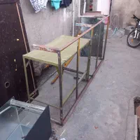 فروش وسایل استراحت باغ تخت وتعدادی چهارپایه فلزی