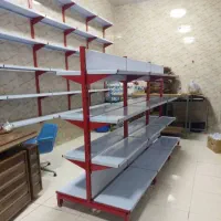 قفسه وسط خور فروشگاهی