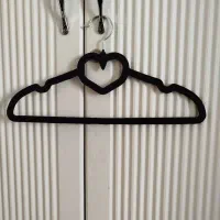 آویز لباس قلبی