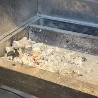 به کارگر نظافتچی و سالن دار نیازمندیم