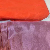 تعدادی پارچه و چادر مشکی