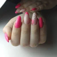 کاشت ناخن حرفه ای تخفیف ویژه