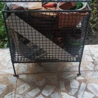 سطل زباله و جعبه پست سه طبقه
