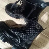 بوت تک سگک زنانه|کیف، کفش، کمربند|رشت, لاکان شهر|دیوار