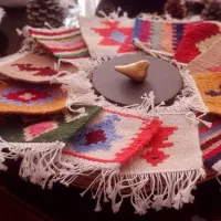گلیم. دسته کلید. زیر لیوانی و کوسن