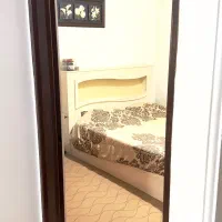 آپارتمان و مبله و تمیز|اجارهٔ کوتاهمدت آپارتمان و سوئیت|رشت, باهنر|دیوار