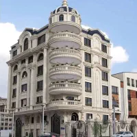 مغازه بر خیابان اصلی/لوکیشن تاپ/آماده تجهیز