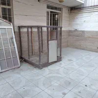 مرغ وخروس قفس