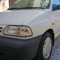 مشابه صفر . تک برگ سند.