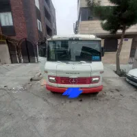 مینی بوس بنز کولردار تمیز باشرایط کاری مناسب
