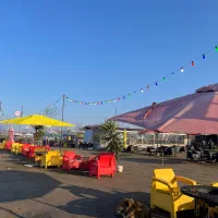 کارگر برای قلیان سرا و رستوران جفرود