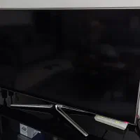 تلویزیون سامسونگ و میز تلویزیون