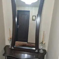 آینه و کنسول چوبی