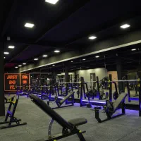 استخدام آقا بازنشسته
