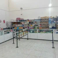 فروشنده و ساندویچ کار با ۱۸ میلیون حقوق