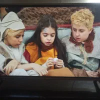 ال ای دی ۵۰ اینچ الجی دور نقره ای پایه کنار|تلویزیون و پروژکتور|همدان, |دیوار