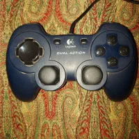 دسته بازی لاجیتک Logitech سیم دار