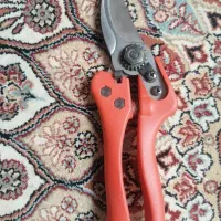 قیچی باغبانی آلتونا. اسپانیایی