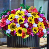 دسته گل باکس گل تاج گل ماشین عروس دسته گل عروس