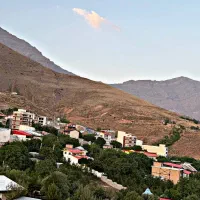 ۸۰۰ متر باغچه و بنا راحت‌آباد / سند تک برگ|فروش زمین و ملک کلنگی|لواسان, |دیوار