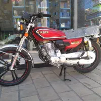 موتور سیکلت ۲۰۰ کبیر