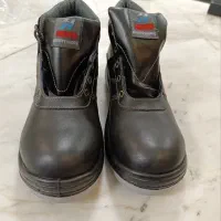 کفش ایمنی|کیف، کفش، کمربند|قرچک, پارس سرام|دیوار