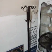 چوب لباسی ایستاده