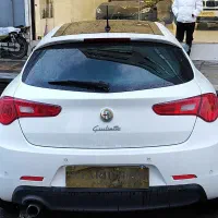 آلفارومئو / فول ترین 2015 / با Boos فابریک