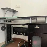 میز کامپیوتر کارکرده