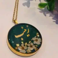 انواع گردنبند،گوشواره،ست ونیمست رزینی باطرح دلخواه