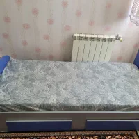 تخواب‌ و تشک|تشک تختخواب|تهران, قیام|دیوار